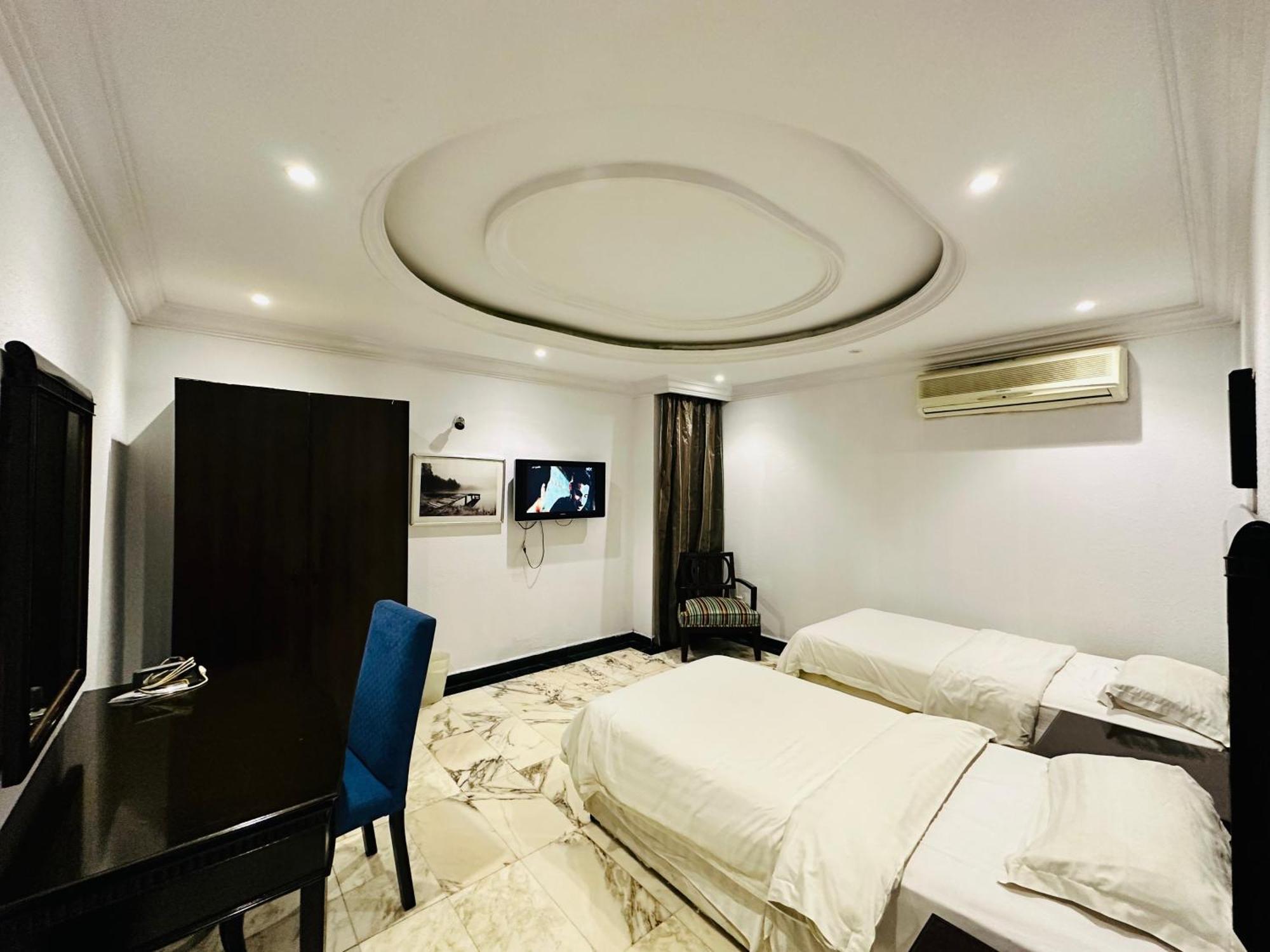 Delmon Hotel Suites Jiddah Esterno foto